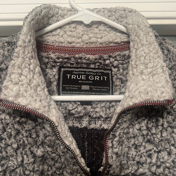 True Grit Pull Over - Picture 2 of 3